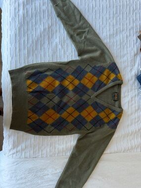Vintage Cashmere Olive Argyle V-Neck Sweater